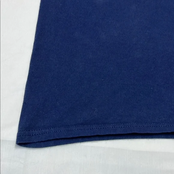 Gildan heavy cotton Wolfpack howl blue size medium short sleeve graphic tee - Picture 13 of 16